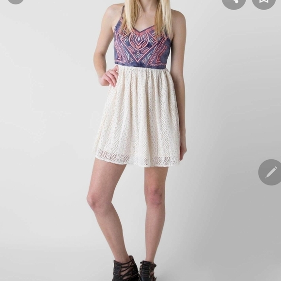 𝅺flying Tomato Romper - Picture 6 of 6